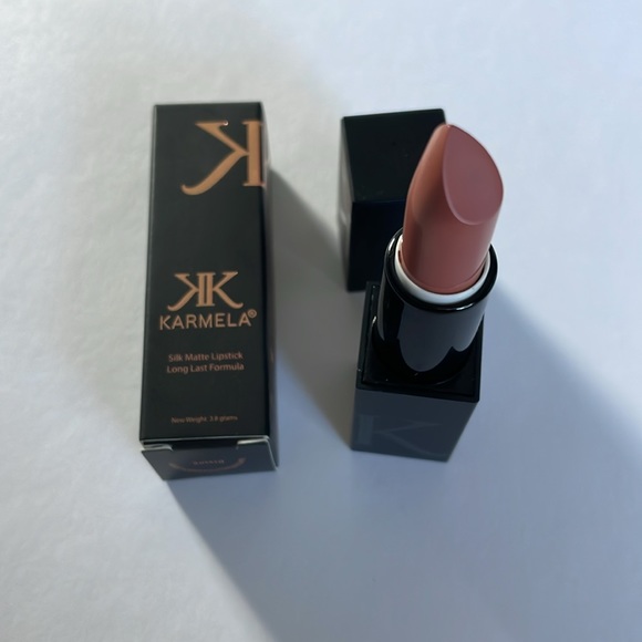 Karmela silk matte lipstick, long last formula in divine - Picture 8 of 8
